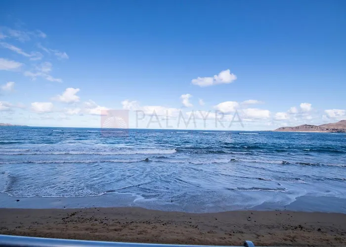 Trip Canteras, New Beach Apartment